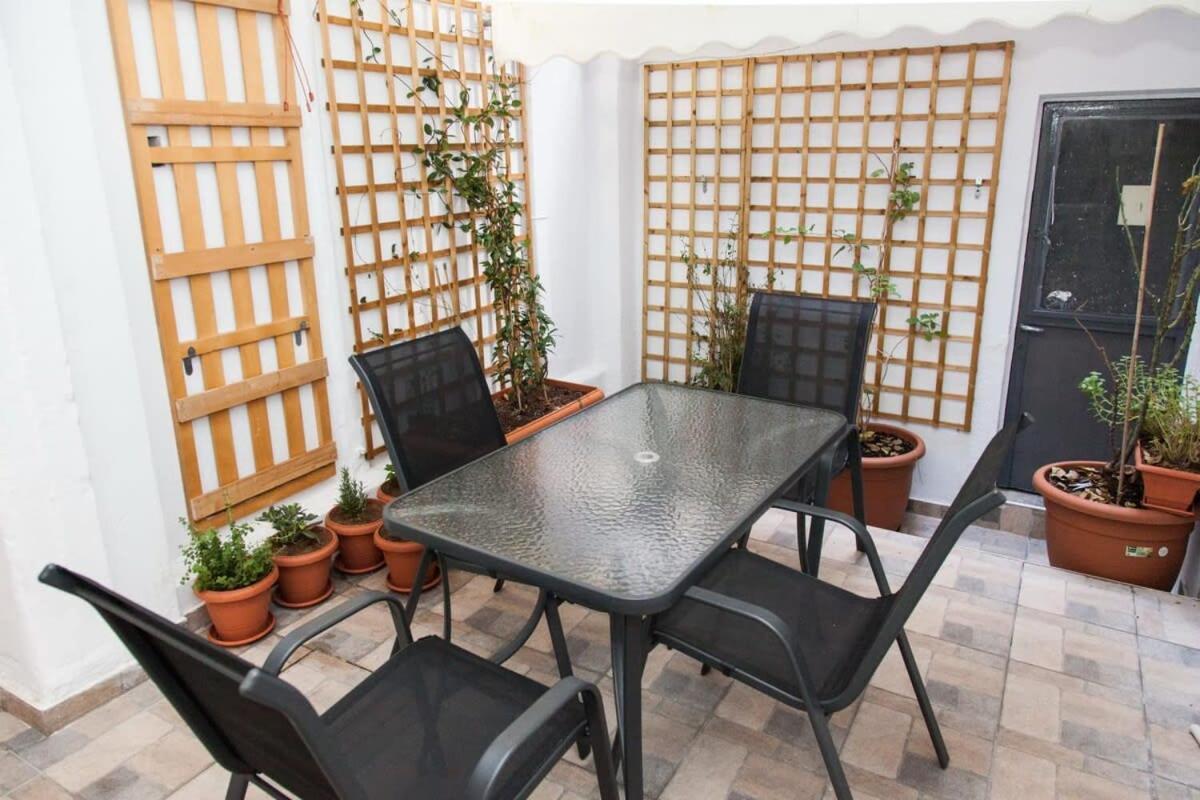 Beautiful New Apartment In Petralona Athen Exterior foto